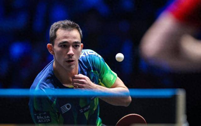 自己的足球 自己的足球