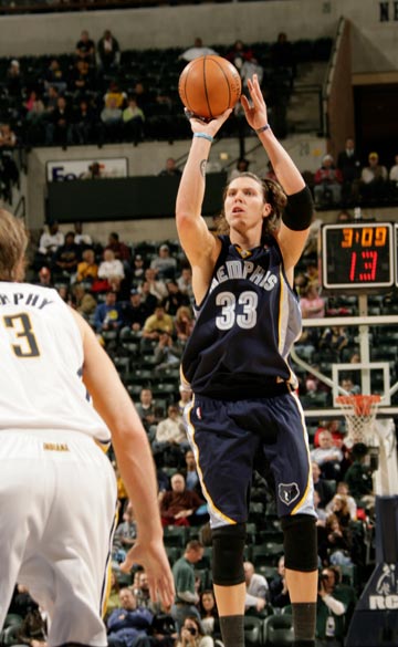 而中前场球 而中前场球